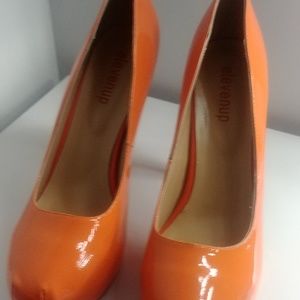 6" hidden platform heels